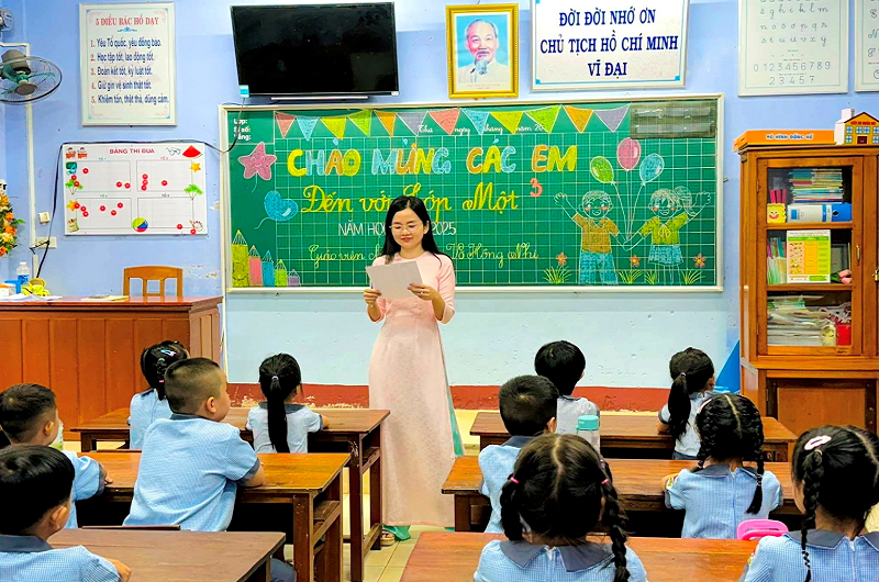 Số lớp học, giáo viên và học sinh phổ thông tại Việt Nam giai đoạn 2019 -2024